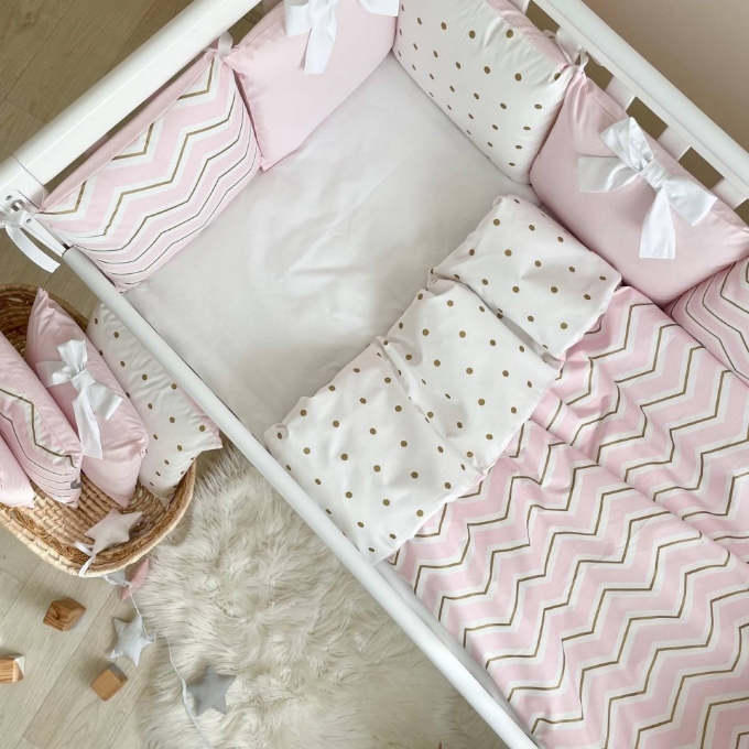 Set lenjerie patut bebe 7 piese Dots roz (6)